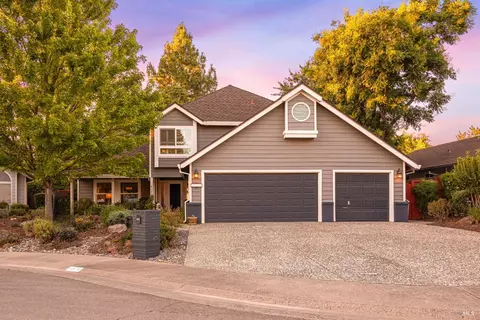 Exterior - 1370 Estates Dr, Dixon, CA 95620 photo 2 of 26