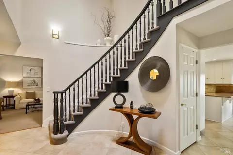 Entry Way - 1370 Estates Dr, Dixon, CA 95620 photo 2 of 3