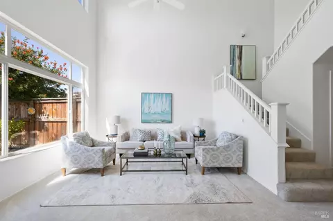 Living - 129 Shoal Dr W, Vallejo, CA 94591 photo 2 of 3