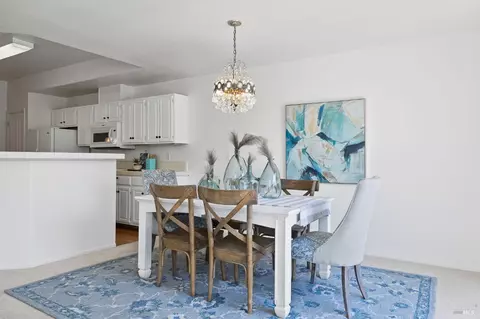 Dining - 129 Shoal Dr W, Vallejo, CA 94591 photo 3 of 5