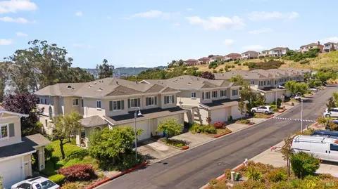 View/Area - 129 Shoal Dr W, Vallejo, CA 94591 photo 6 of 11
