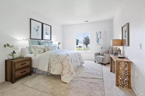 Bedroom - 129 Shoal Dr W, Vallejo, CA 94591 photo 5 of 9