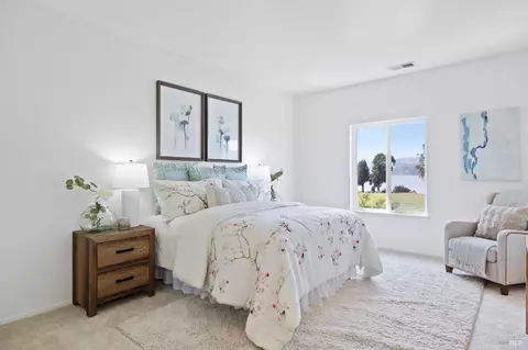 Bedroom - 129 Shoal Dr W, Vallejo, CA 94591 photo 1 of 9