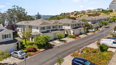 View/Area - 129 Shoal Dr W, Vallejo, CA 94591 photo 7 of 11