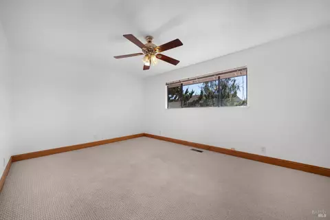 Bedroom - 312 Skyline Dr, Vallejo, CA 94591 photo 4 of 7