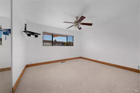 Bedroom - 312 Skyline Dr, Vallejo, CA 94591 photo 3 of 7