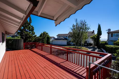 Exterior - 312 Skyline Dr, Vallejo, CA 94591 photo 17 of 21