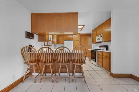 Kitchen - 312 Skyline Dr, Vallejo, CA 94591 photo 3 of 4