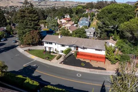 View/Area - 312 Skyline Dr, Vallejo, CA 94591 photo 6 of 11