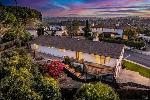 View/Area - 312 Skyline Dr, Vallejo, CA 94591 photo 2 of 11