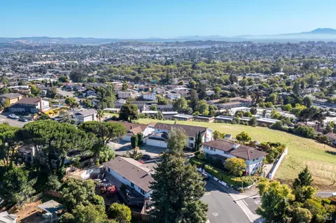 View/Area - 312 Skyline Dr, Vallejo, CA 94591 photo 9 of 11
