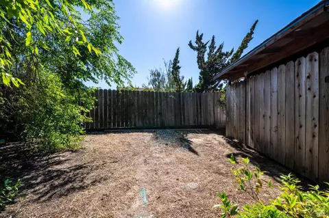 Exterior - 312 Skyline Dr, Vallejo, CA 94591 photo 16 of 21