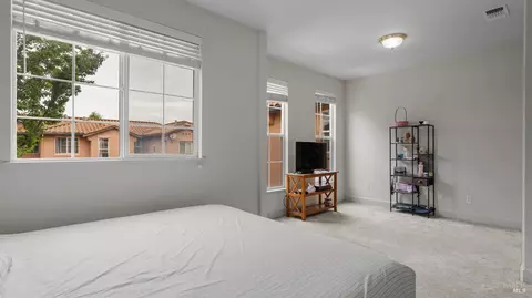 Bedroom - 8417 Benavente Ct, Vallejo, CA 94591 photo 9 of 10