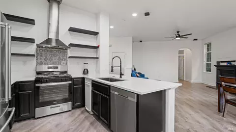 Kitchen - 8417 Benavente Ct, Vallejo, CA 94591 photo 5 of 6