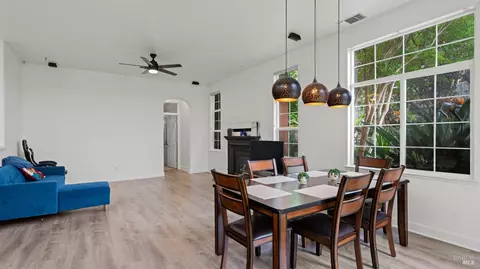 Dining - 8417 Benavente Ct, Vallejo, CA 94591 photo 1 of 1