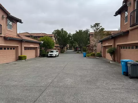 Exterior - 8417 Benavente Ct, Vallejo, CA 94591 photo 4 of 23
