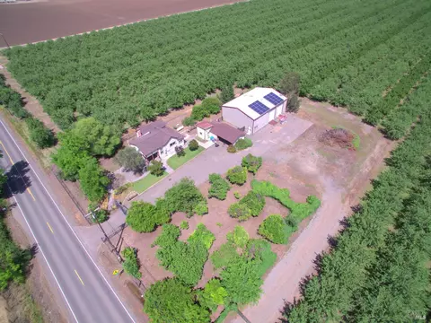7948 N Meridian Rd, Dixon, CA 95620