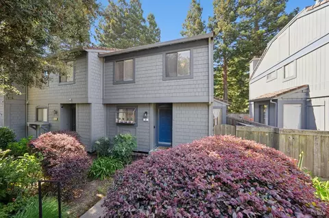 14 Alyssum Ct, Novato, CA 94945