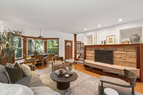 215 Madrone Ave, Larkspur, CA 94939