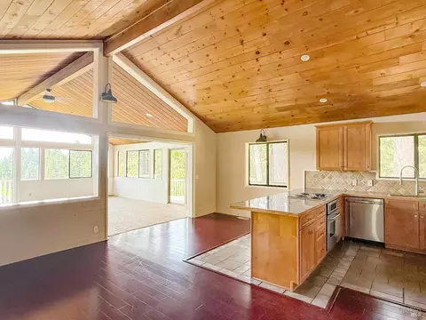 27620 Poppy Dr, Willits, CA 95490 photo 2