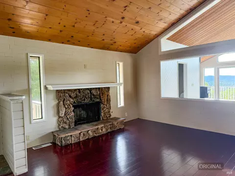 Living - 27620 Poppy Dr, Willits, CA 95490 photo 7 of 7