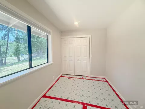 Bedroom - 27620 Poppy Dr, Willits, CA 95490 photo 5 of 7