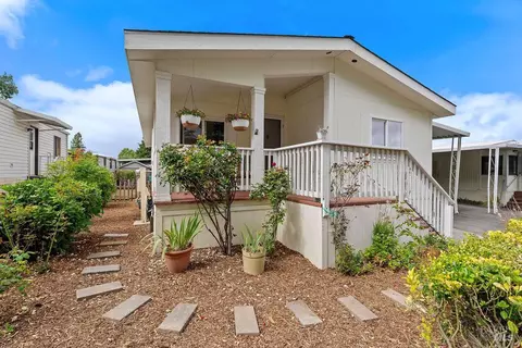6800 N Redwood Ave, Sebastopol, CA 95472