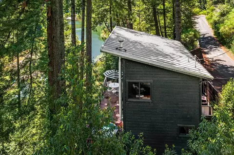 17665 Old Monte Rio Rd, Guerneville, CA 95446