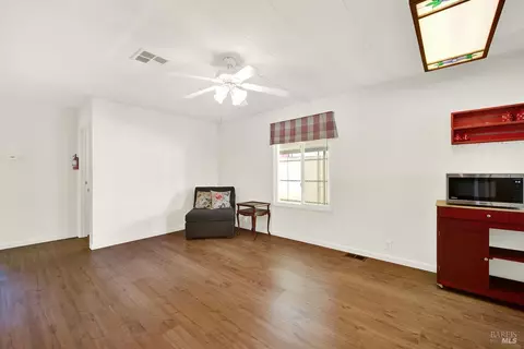 132 Cabana Dr, Napa, CA 94558 photo 19