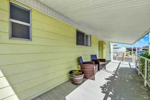132 Cabana Dr, Napa, CA 94558 photo 5