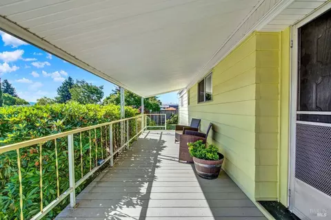 132 Cabana Dr, Napa, CA 94558 photo 6