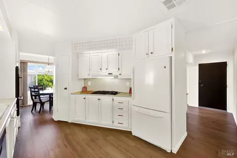 132 Cabana Dr, Napa, CA 94558 photo 16