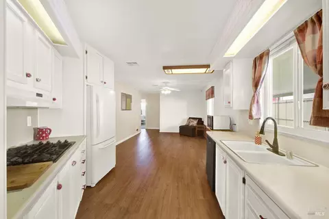 132 Cabana Dr, Napa, CA 94558 photo 11