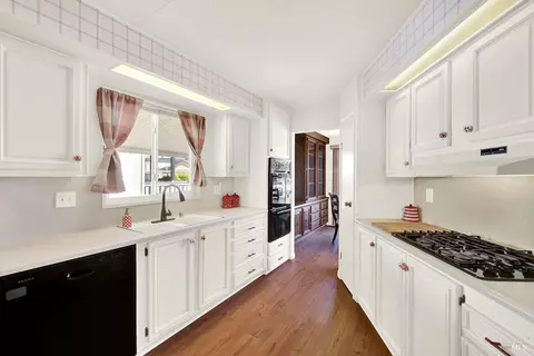132 Cabana Dr, Napa, CA 94558 photo 15