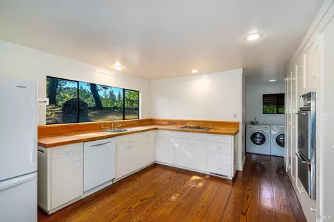 Kitchen - 19210 State Highway 128 Hwy, Calistoga, CA 94515 photo 2 of 2