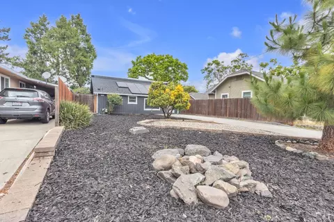 943 Frazier Ave, Santa Rosa, CA 95404