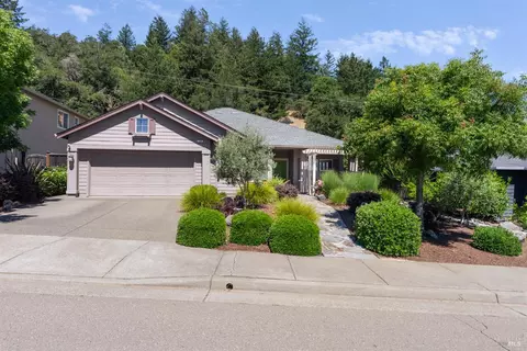 310 Buckeye Cir, Cloverdale, CA 95425
