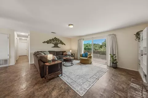10565 Sunset Ridge Dr, Kelseyville, CA 95451