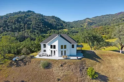 1474 Boonville Rd, Ukiah, CA 95482