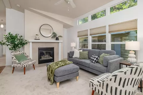 25 Oceano Pl, Novato, CA 94949