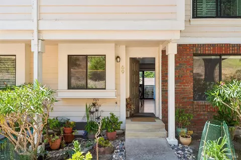 69 Village Cir, San Rafael, CA 94903