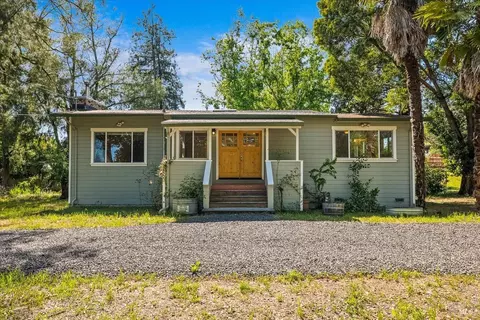 635 Goodwin Ave, Penngrove, CA 94951