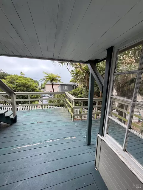 Exterior - 643 Main St, Sausalito, CA 94965 photo 13 of 15