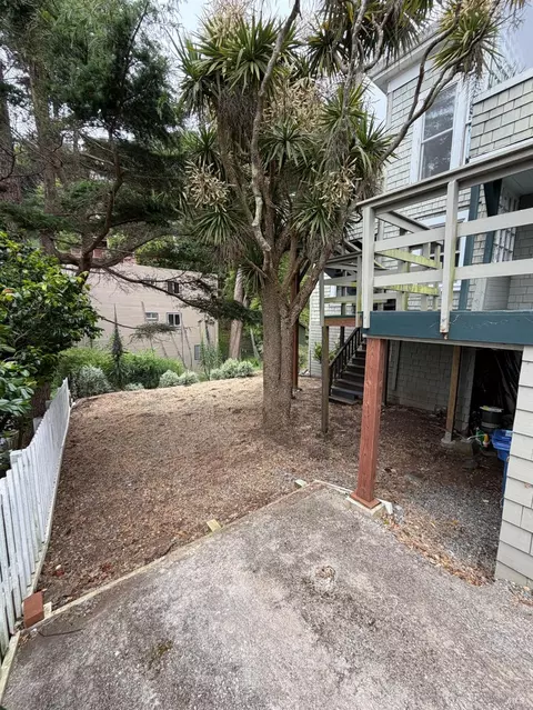 Exterior - 643 Main St, Sausalito, CA 94965 photo 14 of 15