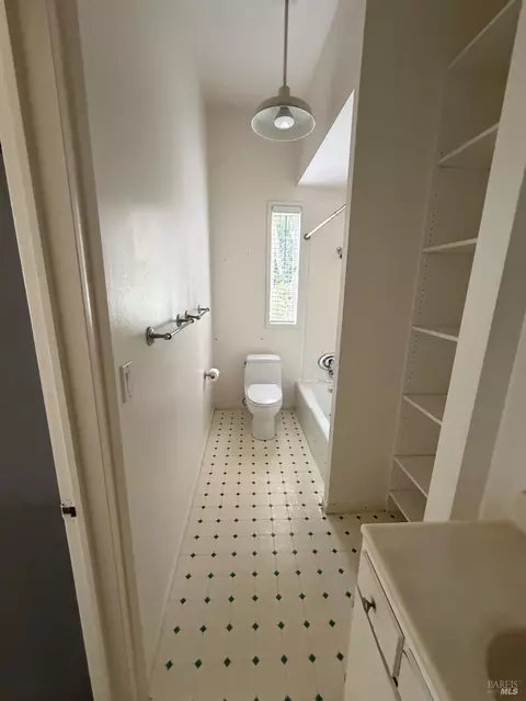Bath - 643 Main St, Sausalito, CA 94965 photo 1 of 4