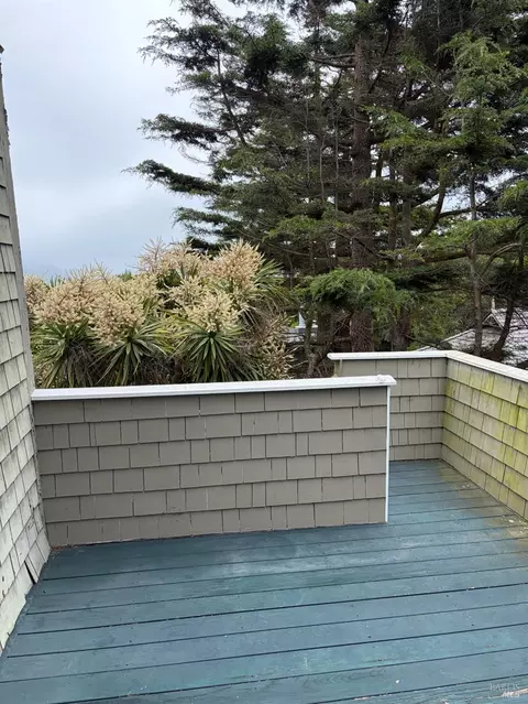 Exterior - 643 Main St, Sausalito, CA 94965 photo 10 of 15