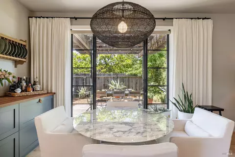 849 Signorelli Cir, Saint Helena, CA 94574