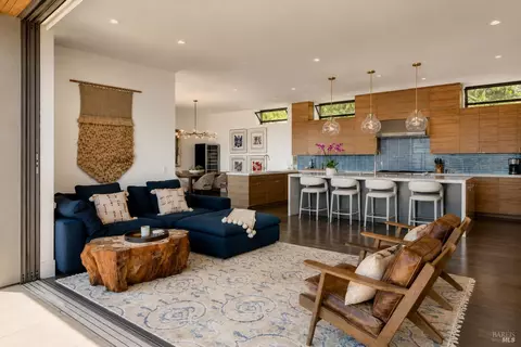 4755 Paradise Dr, Tiburon, CA 94920