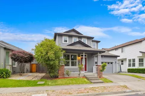 8396 Trione Cir, Windsor, CA 95492