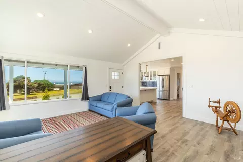 Living - 4706 Carmet Dr, Bodega Bay, CA 94923 photo 5 of 5